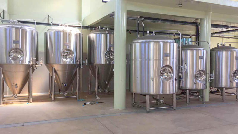 Bolivia 1000L brewery and accessories3